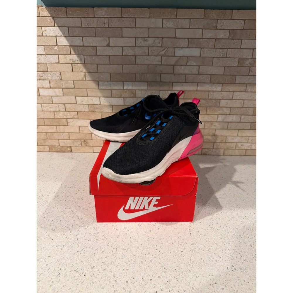 Nike‎ Air Max Motion 2 Womens 9.5 Black Pink
